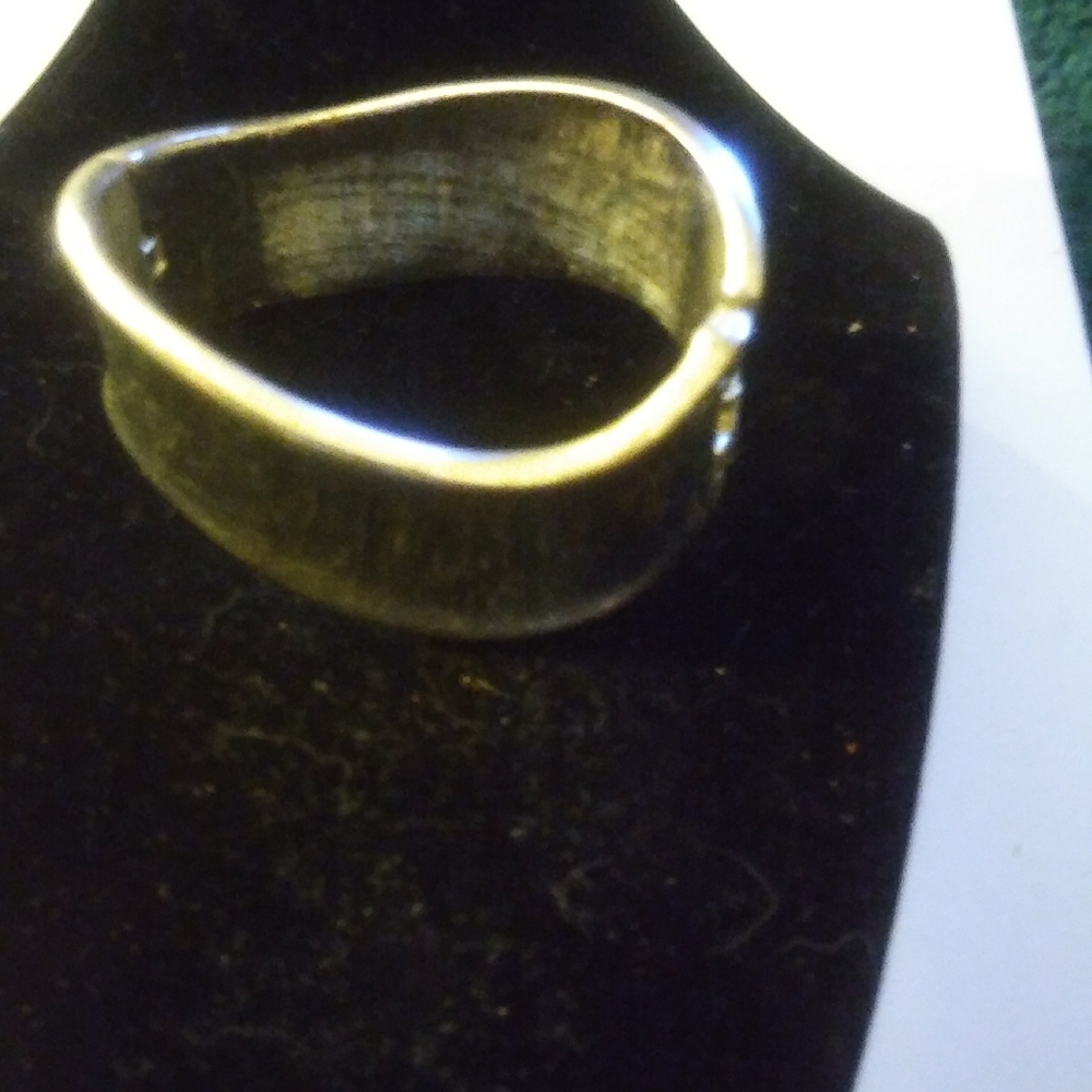 Silver Tone Spring Open, Spring Close Bracelet. - image 1